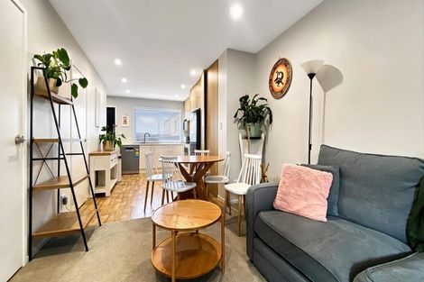 Photo of property in 24 Tima Lane, Mangere Bridge, Auckland, 2022
