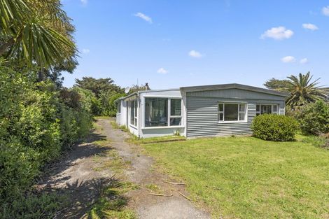 Photo of property in 26 Kent Avenue, Waitarere Beach, Levin, 5510