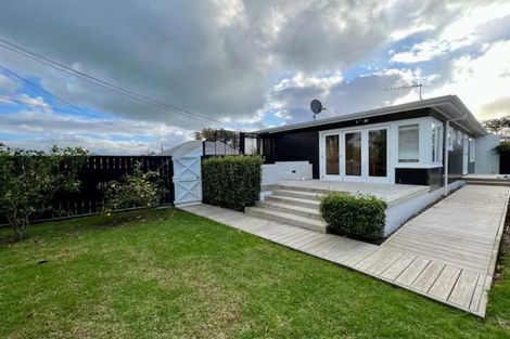 Photo of property in 1/18a Ascot Avenue, Narrow Neck, Auckland, 0624