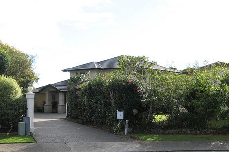 Photo of property in 7 Patterson Grove, Waikanae, 5036