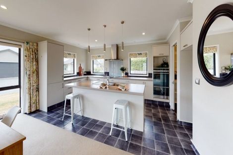 Photo of property in 6 Elmstead Lane, Greytown, 5794