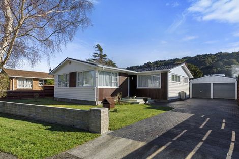 Photo of property in 51 Holdsworth Avenue, Trentham, Upper Hutt, 5018