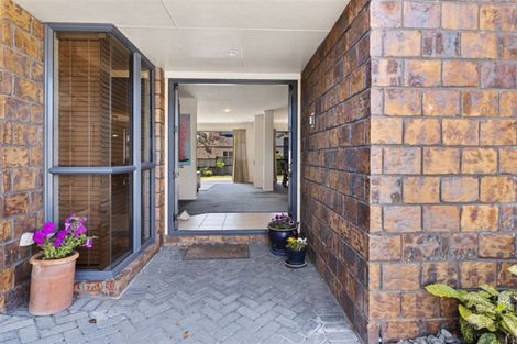 Photo of property in 8 Ballymore Drive, Pinehill, Auckland, 0632