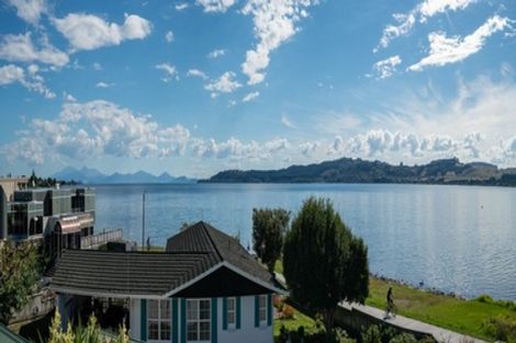 Photo of property in 8/2 Lowell Place, Waipahihi, Taupo, 3330