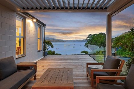 Photo of property in 2 Cass Bay Place, Cass Bay, Lyttelton, 8082
