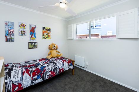 Photo of property in 67 Kamahi Street, Stokes Valley, Lower Hutt, 5019