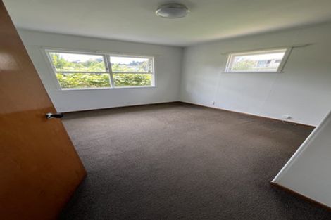 Photo of property in 19 Lyford Crescent, Sunnynook, Auckland, 0620