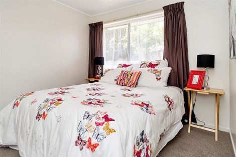 Photo of property in 1/38 Kirrie Avenue, Te Atatu South, Auckland, 0610