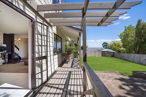 Photo of property in 16 Janome Place, Bucklands Beach, Auckland, 2014