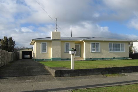 Photo of property in 3 Churchill Avenue, Feilding, 4702