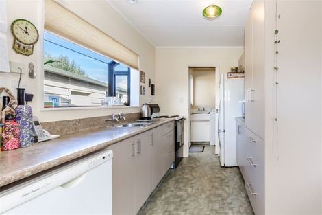 Photo of property in 4 Sandpiper Court, Paraparaumu Beach, Paraparaumu, 5032