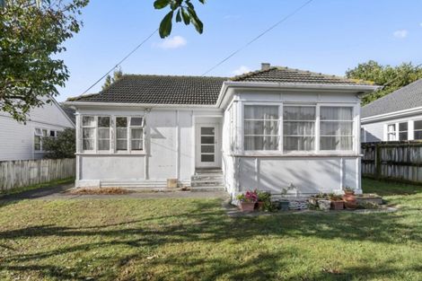 Photo of property in 180 Naenae Road, Naenae, Lower Hutt, 5011