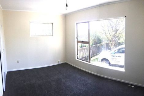 Photo of property in 95a Stewart Drive, Newlands, Wellington, 6037