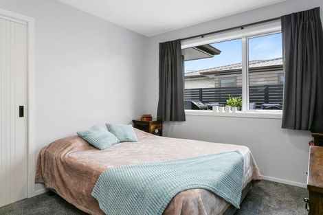 Photo of property in 27 Noumea Drive, Rangatira Park, Taupo, 3330