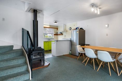 Photo of property in 2/42 Holdaway Street, Riversdale, Blenheim, 7201