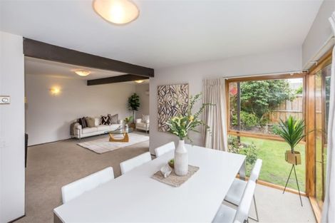 Photo of property in 76b Memorial Avenue, Ilam, Christchurch, 8053