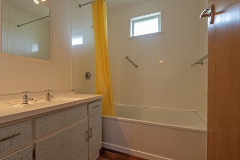 Photo of property in 21 Rata Street, Roslyn, Palmerston North, 4414