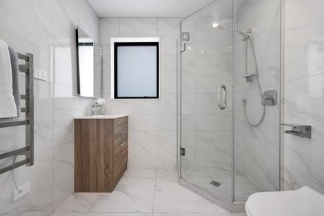 Photo of property in 16 Gosford Drive, Botany Downs, Auckland, 2010