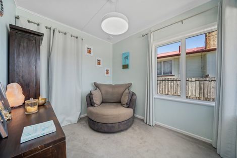 Photo of property in 30 Beazley Avenue, Paparangi, Wellington, 6037