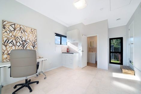 Photo of property in 3/28 Lakeside Drive, Orewa, 0931
