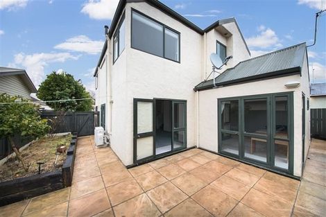 Photo of property in 32 Stewart Crescent, Hokowhitu, Palmerston North, 4410