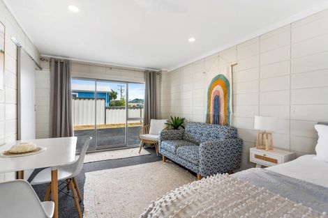 Photo of property in 306 Ocean Road, Whangamata, 3620