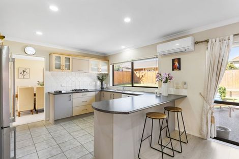 Photo of property in 4 Raphoe Road, Flat Bush, Auckland, 2019