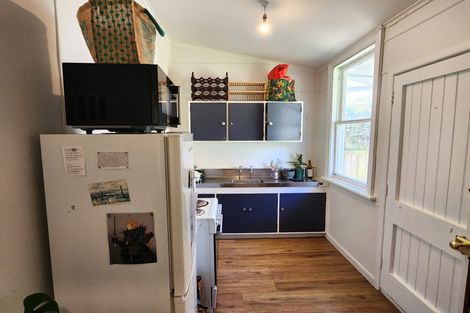 Photo of property in 9 Brougham Street, Mount Victoria, Wellington, 6011