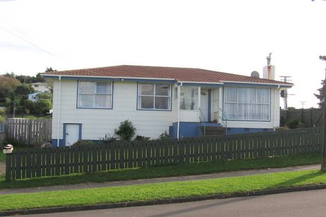 Photo of property in 28 Piko Street, Titahi Bay, Porirua, 5022