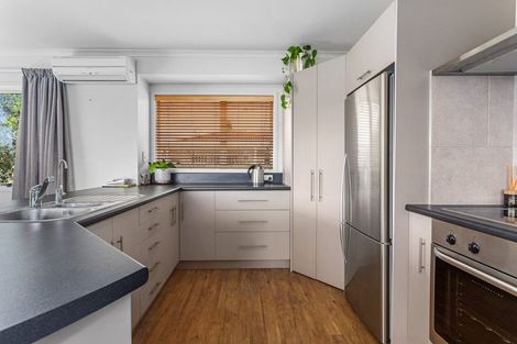 Photo of property in 29 Edgewater Grove, Whakatane, 3120