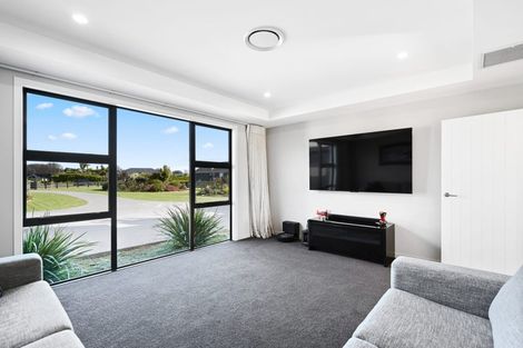Photo of property in 21 Delta Way, Te Kowhai, Hamilton, 3288