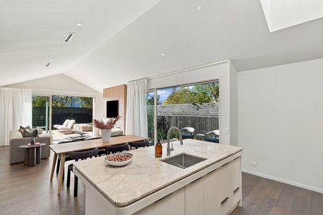 Photo of property in 2/183 Weston Road, St Albans, Christchurch, 8052