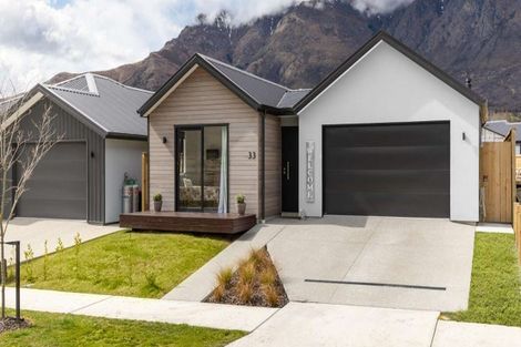 Photo of property in 33 Drysdale Road, Jacks Point, 9371