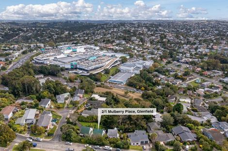 Photo of property in 2/1 Mulberry Place, Glenfield, Auckland, 0629