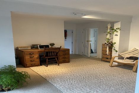 Photo of property in 1/19 Pemberton Avenue, Bayview, Auckland, 0629