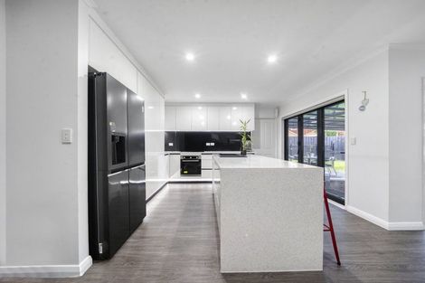Photo of property in 20 Gairloch Place, Wattle Downs, Auckland, 2103