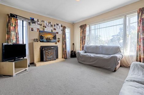 Photo of property in 129 Russell Road, Manurewa, Auckland, 2102