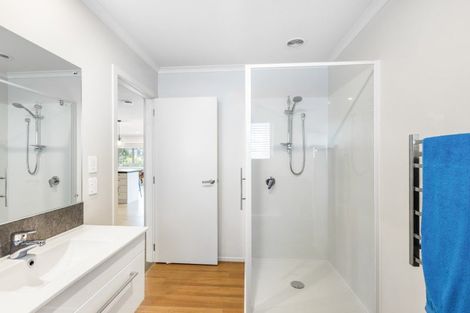 Photo of property in 2 Pams Way, Pokeno, 2471