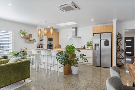 Photo of property in 114 Avalon Place, Whangamata, 3620