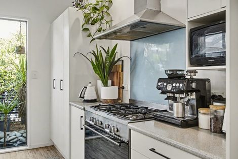 Photo of property in 52 Brougham Street, Westport, 7825