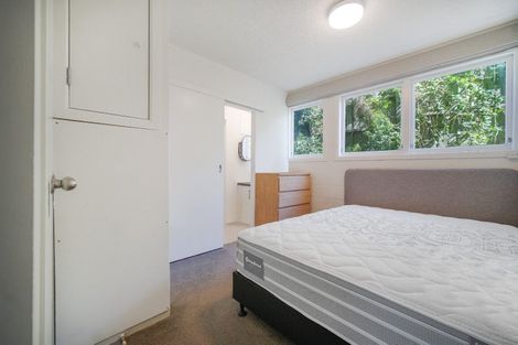 Photo of property in 3b Mountain Road, Mount Wellington, Auckland, 1060