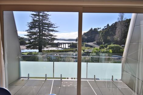 Photo of property in Bridgewater Apartments, 206/7 Te Rangi Cross Road, Paihia, 0200