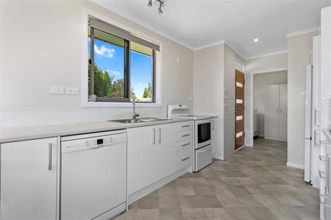 Photo of property in 8 Mount View Drive, Mangakakahi, Rotorua, 3015