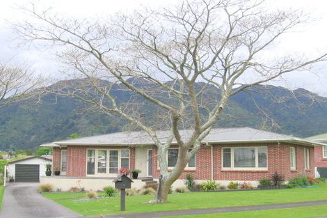 Photo of property in 13 Churchill Avenue, Te Aroha, 3320