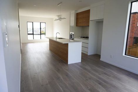 Photo of property in 28 Waihou Crescent, Albany Heights, Auckland, 0632