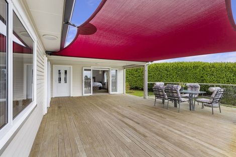 Photo of property in 325 Richmond Road, Lepperton, New Plymouth, 4373