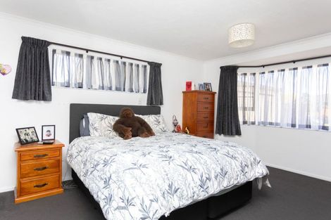 Photo of property in 4 Guinane Street, Dannevirke, 4930