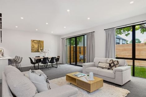 Photo of property in 32c Hewitts Road, Merivale, Christchurch, 8014