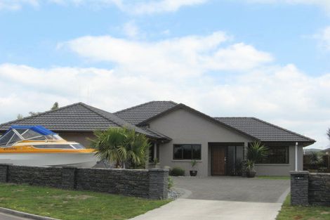 Photo of property in 12 Saint Clair Place, Papamoa Beach, Papamoa, 3118