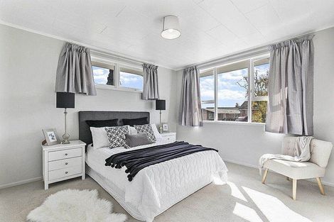 Photo of property in 27 Woburn Street, Mangere East, Auckland, 2024